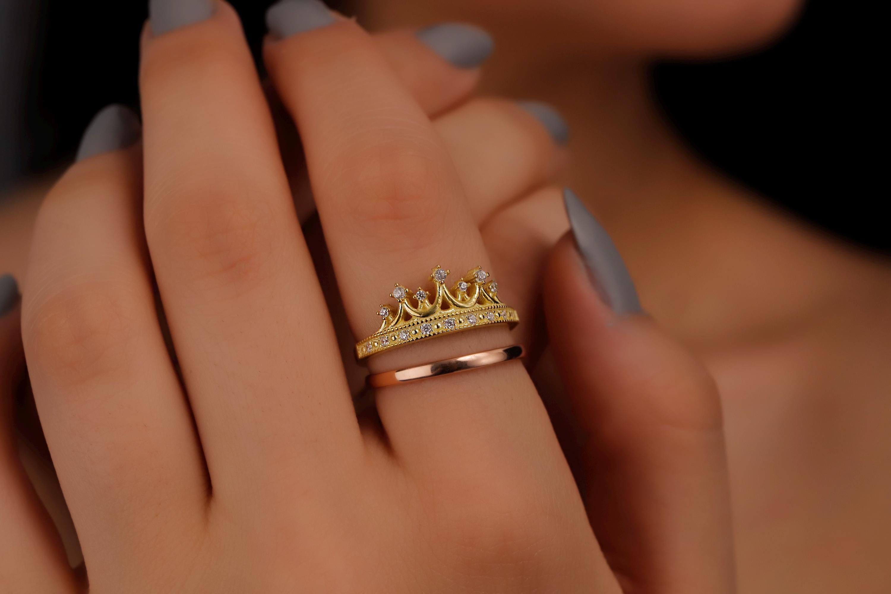 Gold Queen Crown Ring with Elegant Rose Band