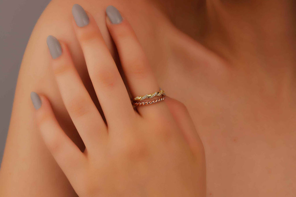 Twisted Rose Gold Diamond Ring Set - Sparkling Pave Design for Stunning Stacking