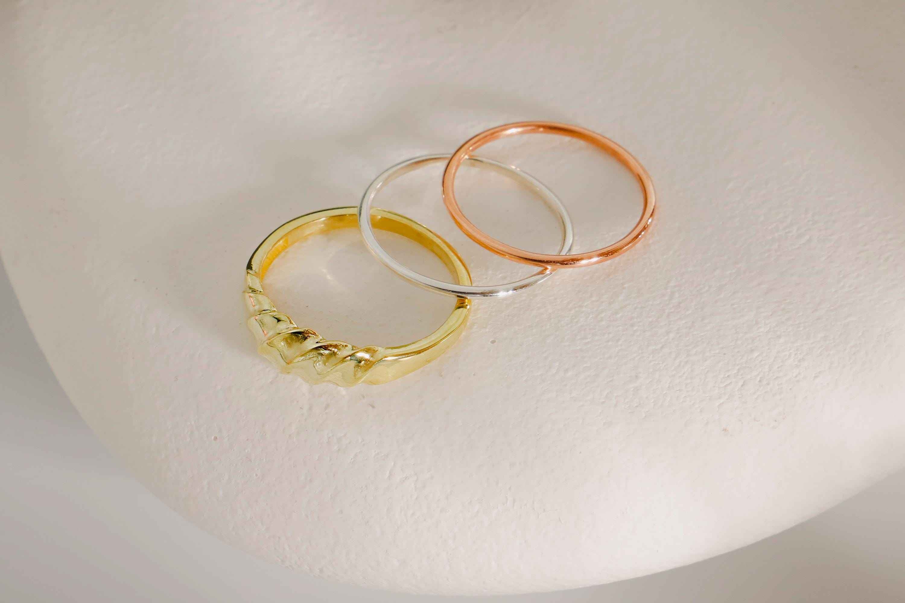 Bold & Chic Croissant Ring Set - 2 Twisted Bands & Statement Dome Ring, Elevate Your Style!