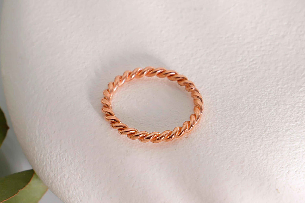 Twisted Rose Gold Diamond Ring Set - Sparkling Pave Design for Stunning Stacking