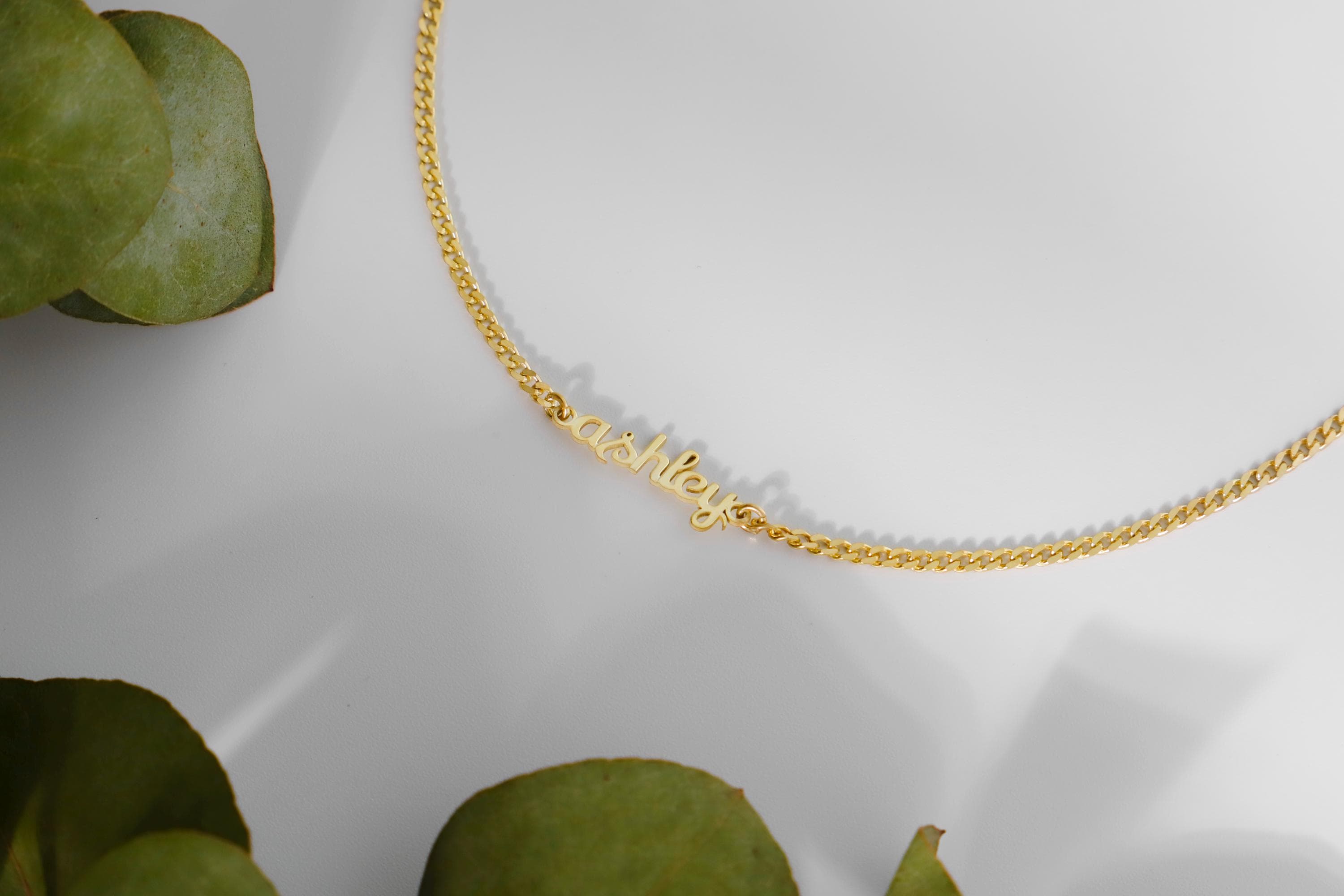 Gleam Jewelry Personalized Name Necklace with Elegant Curb Chain