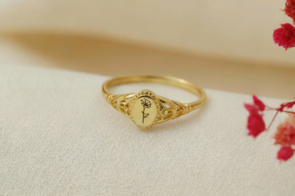 Floral Signet Ring - Personalized 18K Gold Filled Birth Flower Ring for Stackable Vintage Style