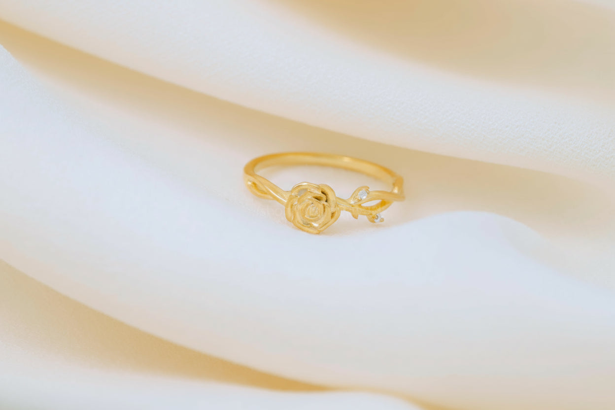 Personalized Birth Month Flower Rings – Celebrate Your Unique Story with Meaningful Floral Designs