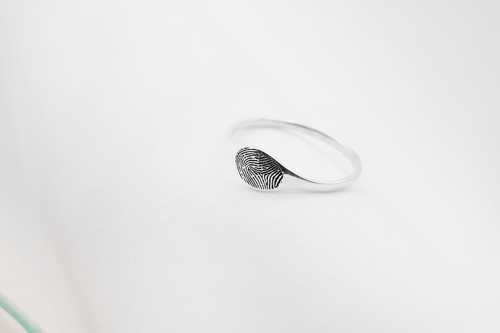 Silver Fingerprint Ring | Unique Personalized Engraving | Meaningful Memorial Jewelry | Perfect for Cherished Memories
