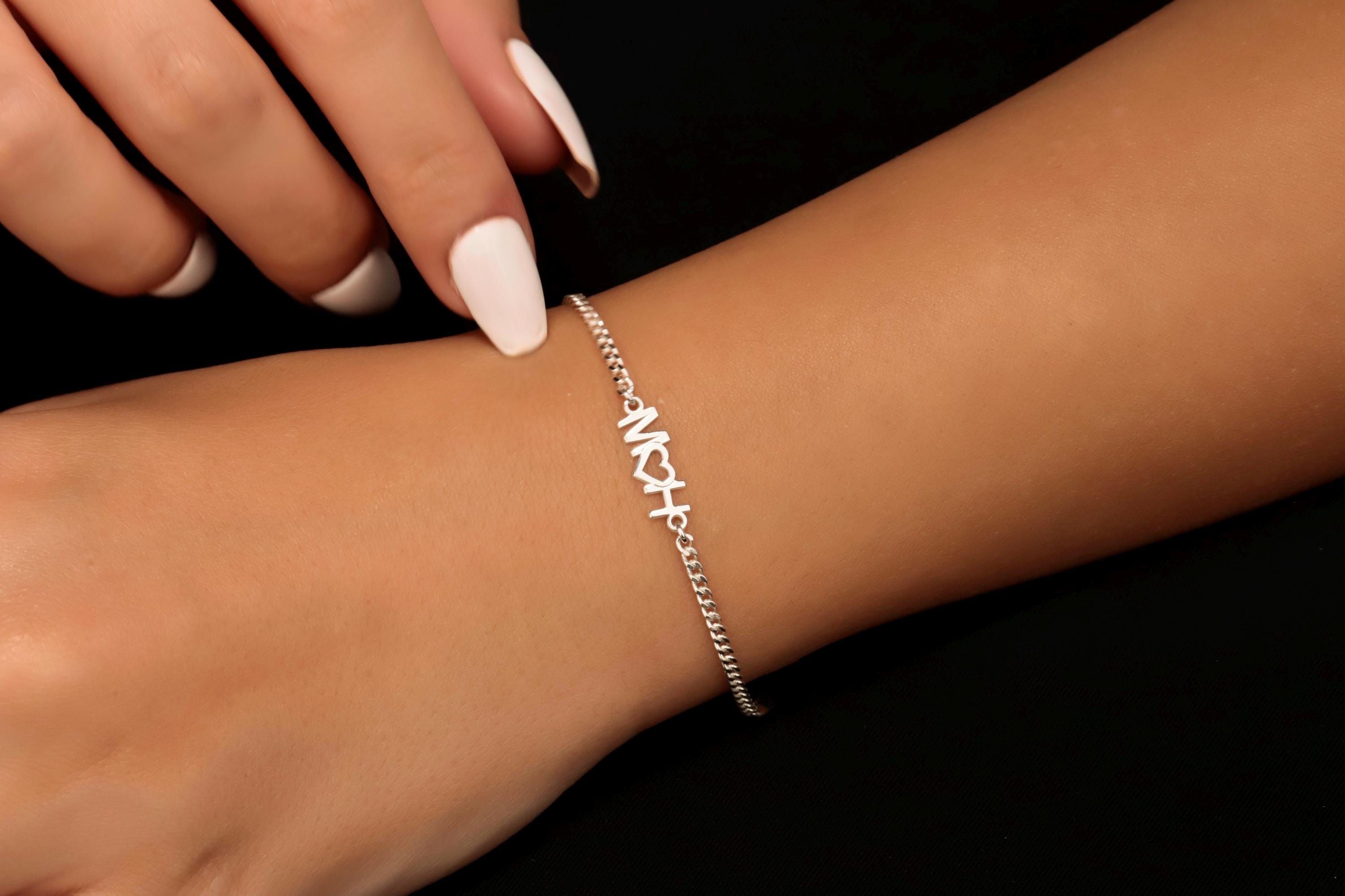 Heartfelt Creations 14K Gold Intertwined Initials Bracelet - Customizable Couple Jewelry with Interlocking Letters