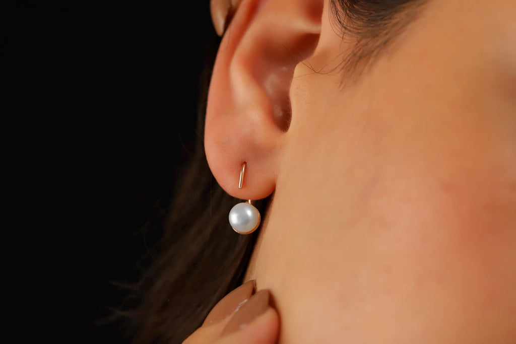 Elegant Pearl Stud Earrings - Perfect Wedding Gifts for Bridesmaids
