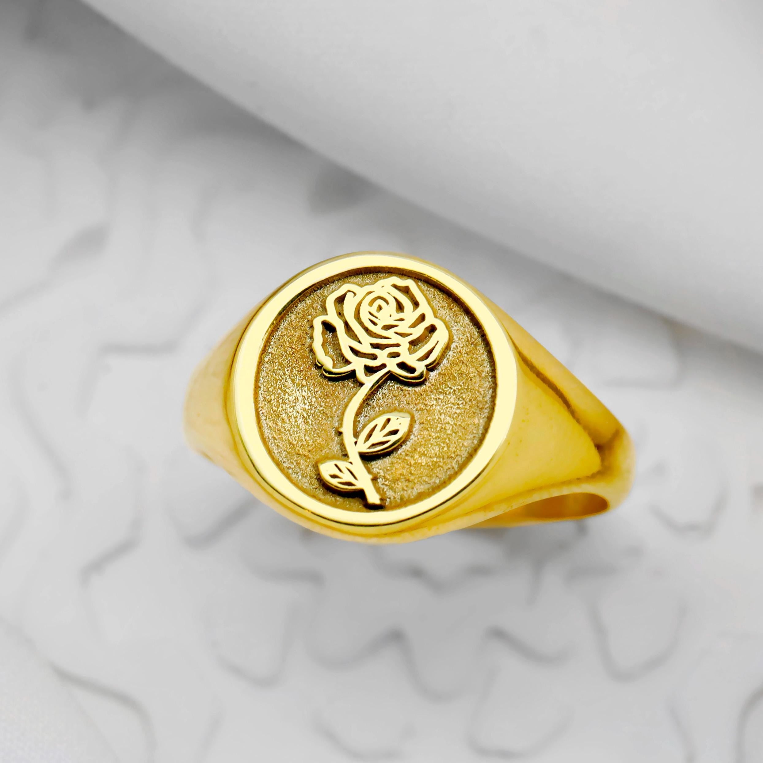 Birth Flower Signet Ring - Personalized Floral Engraving Jewelry
