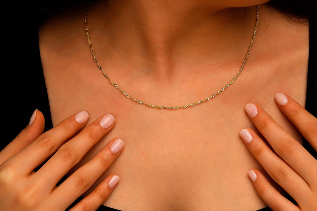 Shimmering Sterling Silver Spiga Chain Necklace - Twisted Singapore Design for Effortless Elegance