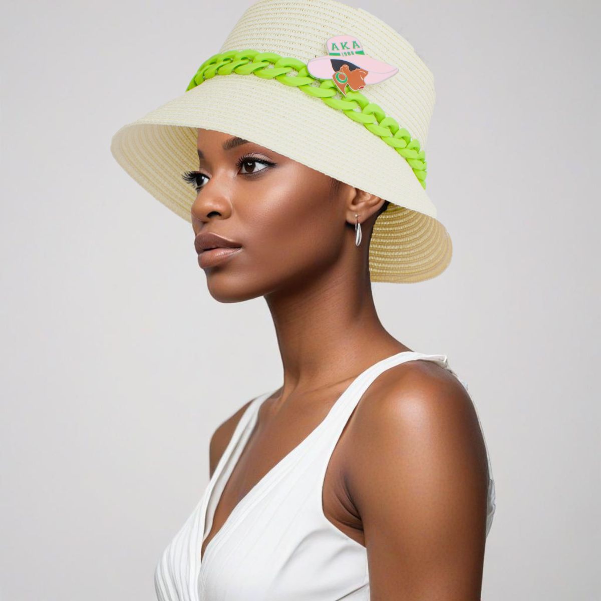 Straw Bucket Hat Green Chain Detail Stylish Casual Accessory
