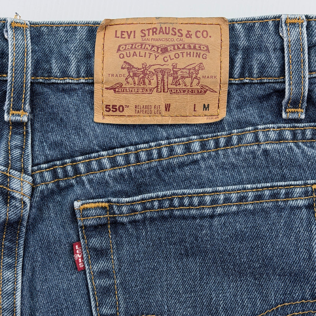 Levi's Women's Vintage 90s 550 Relaxed Fit Tapered Leg - Tagged Size 16 (33x30)