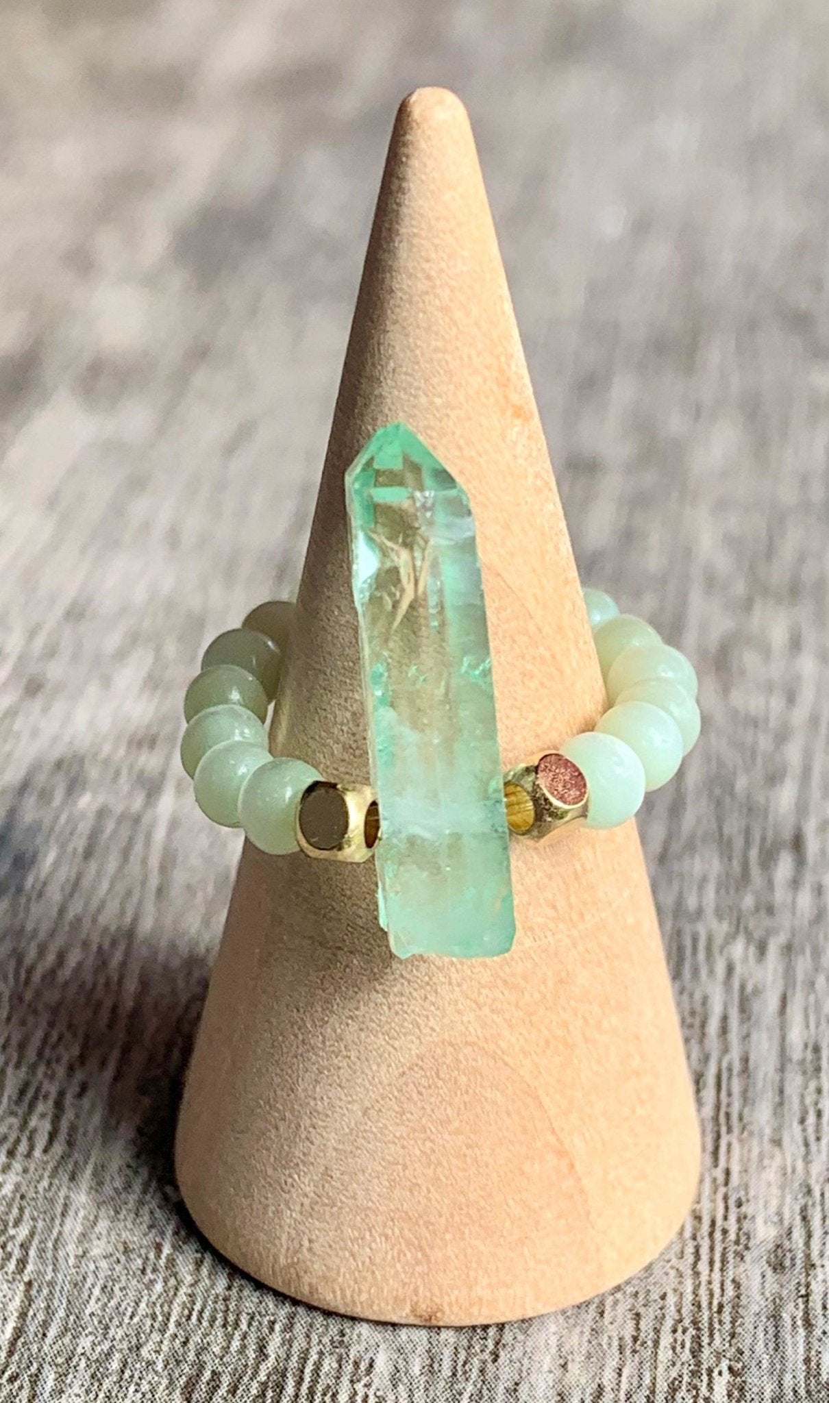 Lucille Handmade Light Green Quartz and Cats Eye Expandable Ring
