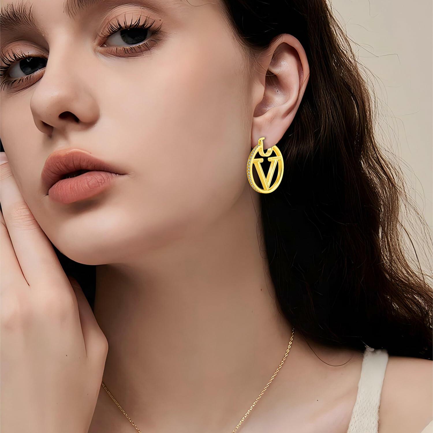 DANASS 18K Gold Luxury V Letter Earrings Women Sisters Elegant Gift